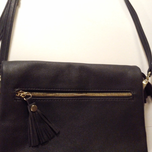 Alia - Picture 6 of 8